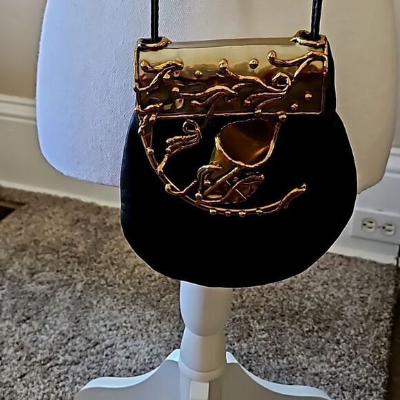 Copa Collection's vintage one of a kind crossbody black and brass handbag. - Picture 3 of 12